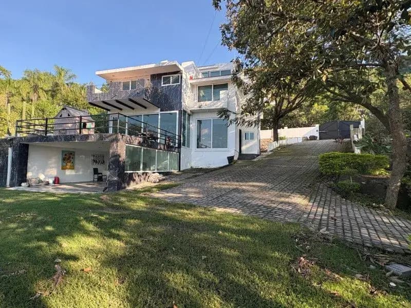 Casa en Renta en Las Cañadas (Bosques de San Isidro), Zapopan, Jalisco